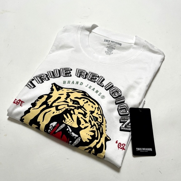 NWT TRUE RELIGION Tiger Print Crew Tee T-shirt White Size M Rhinestones Cotton - Picture 8 of 8